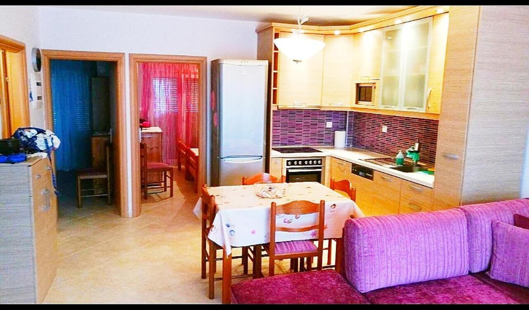 Emerald Apartment With Sea View Криопиги Экстерьер фото